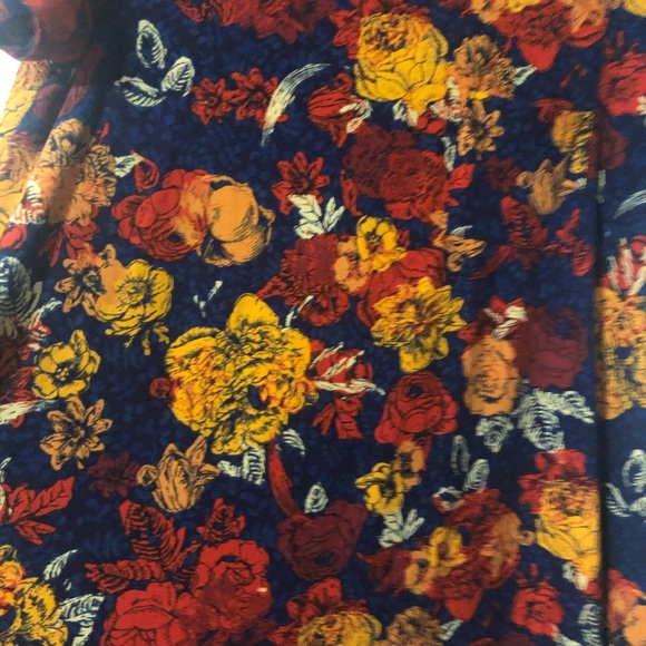 Large Floral LuLaRoe Carly - Picture 3 of 5
